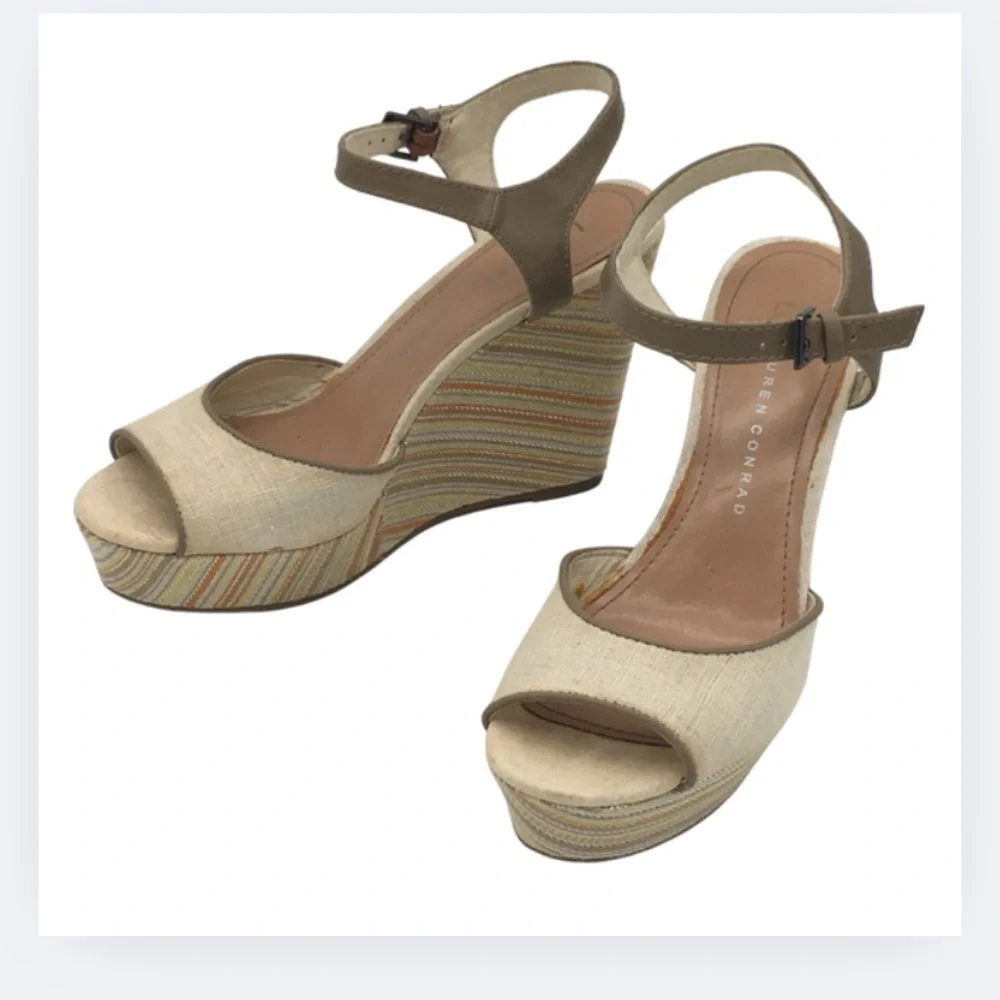Lauren Conrad Tan Multi Color Peep Toe Platform Wedge size 7